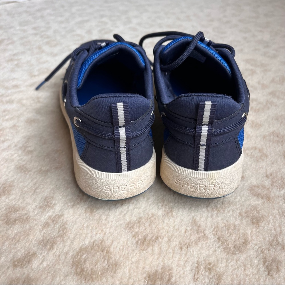Kids Sperry navy blue boat shoes (size 14.5) - Picture 5 of 9
